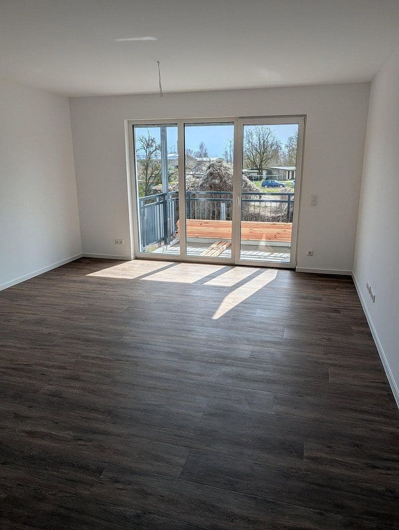 Pronájem bytu 3+1 68 m², Hamburger Allee 51b, Nauen, Braniborsko Pronájem bytu 3+1 68 m², Hamburger Allee 51b, Nauen, Braniborsko