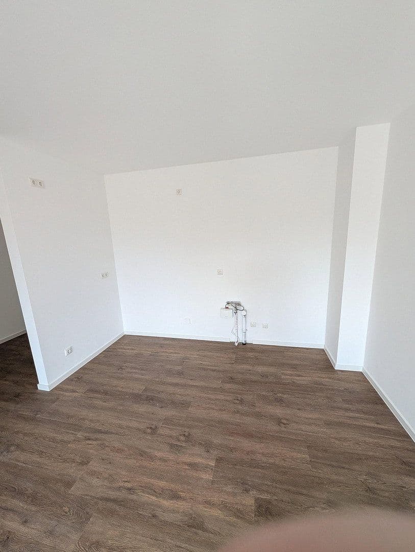 Pronájem bytu 3+1 68 m², Hamburger Allee 51b, Nauen, Braniborsko Pronájem bytu 3+1 68 m², Hamburger Allee 51b, Nauen, Braniborsko
