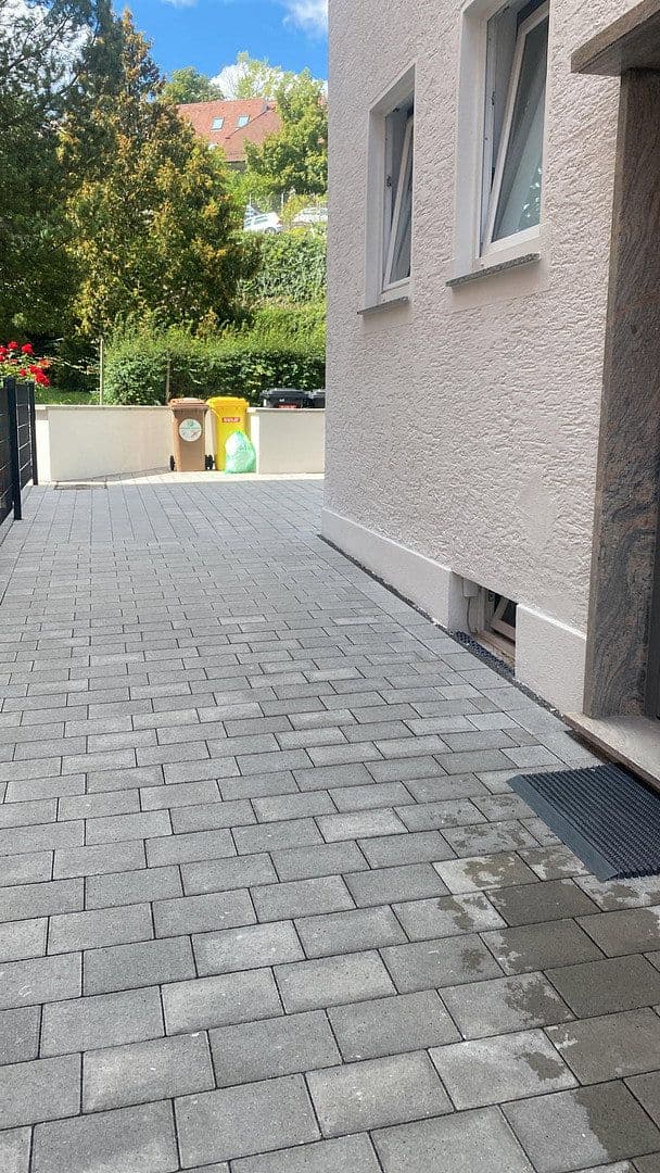 Pronájem bytu 1+1 30 m², Aspergstr. 24, Stuttgart, Bádensko-Württembersko Pronájem bytu 1+1 30 m², Aspergstr. 24, Stuttgart, Bádensko-Württembersko