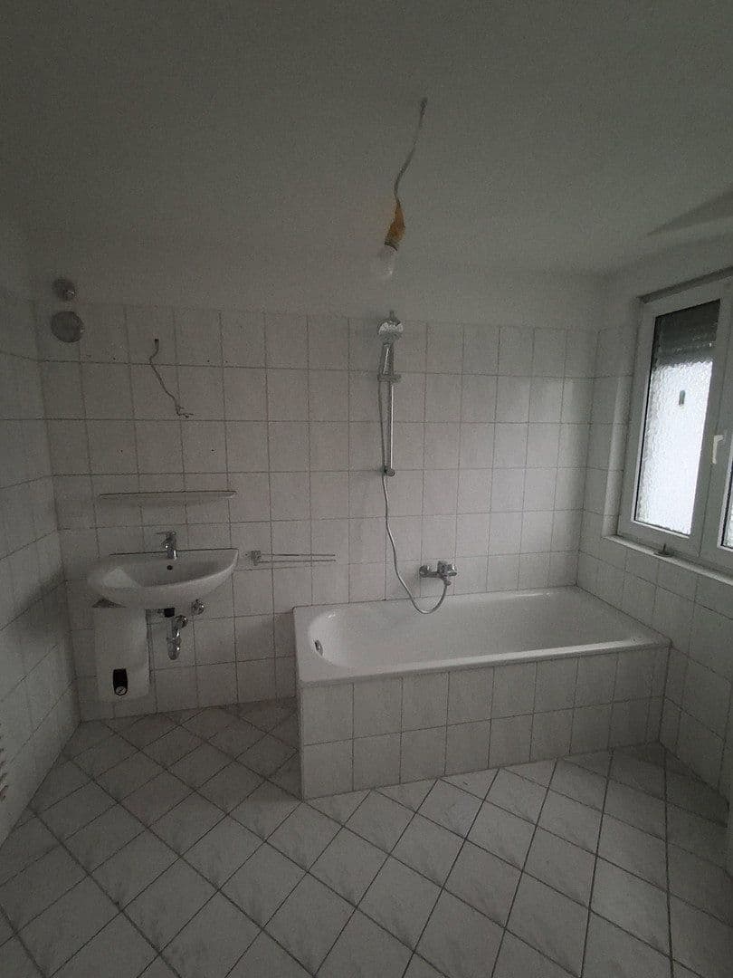 Pronájem bytu 3+1 78 m², Rheinstraße 53, Karlsruhe, Bádensko-Württembersko Pronájem bytu 3+1 78 m², Rheinstraße 53, Karlsruhe, Bádensko-Württembersko