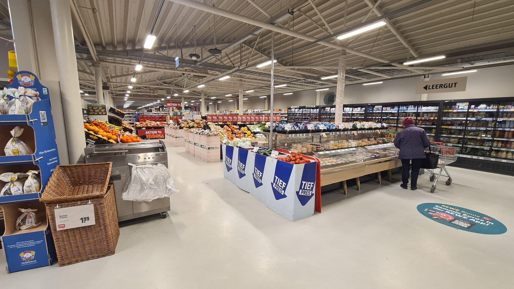 Pronájem nebytového prostoru 5.000 m², Moosburg an der Isar, Bavorsko Pronájem nebytového prostoru 5.000 m², Moosburg an der Isar, Bavorsko