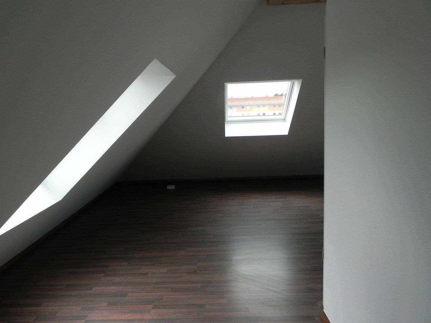 Prodej domu 142 m², pozemek 232 m², Germering, Bavorsko Prodej domu 142 m², pozemek 232 m², Germering, Bavorsko