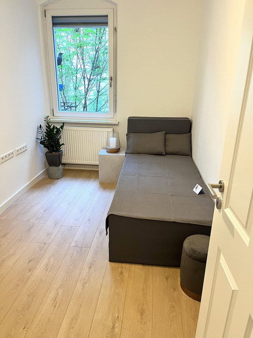 Prodej bytu 3+1 62 m², Okenstr. 18, Nürnberg, Bavorsko Prodej bytu 3+1 62 m², Okenstr. 18, Nürnberg, Bavorsko