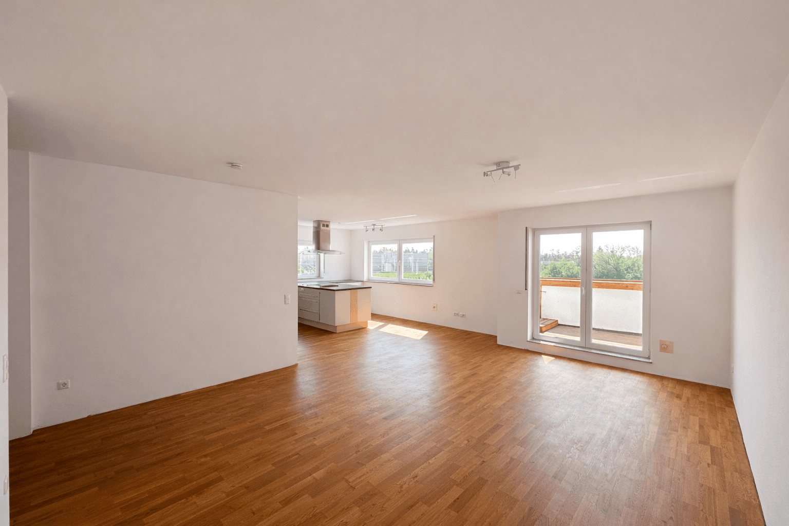 Prodej bytu 3+1 98 m², Savoyenring 10, Mörfelden-Walldorf, Hessen Prodej bytu 3+1 98 m², Savoyenring 10, Mörfelden-Walldorf, Hessen