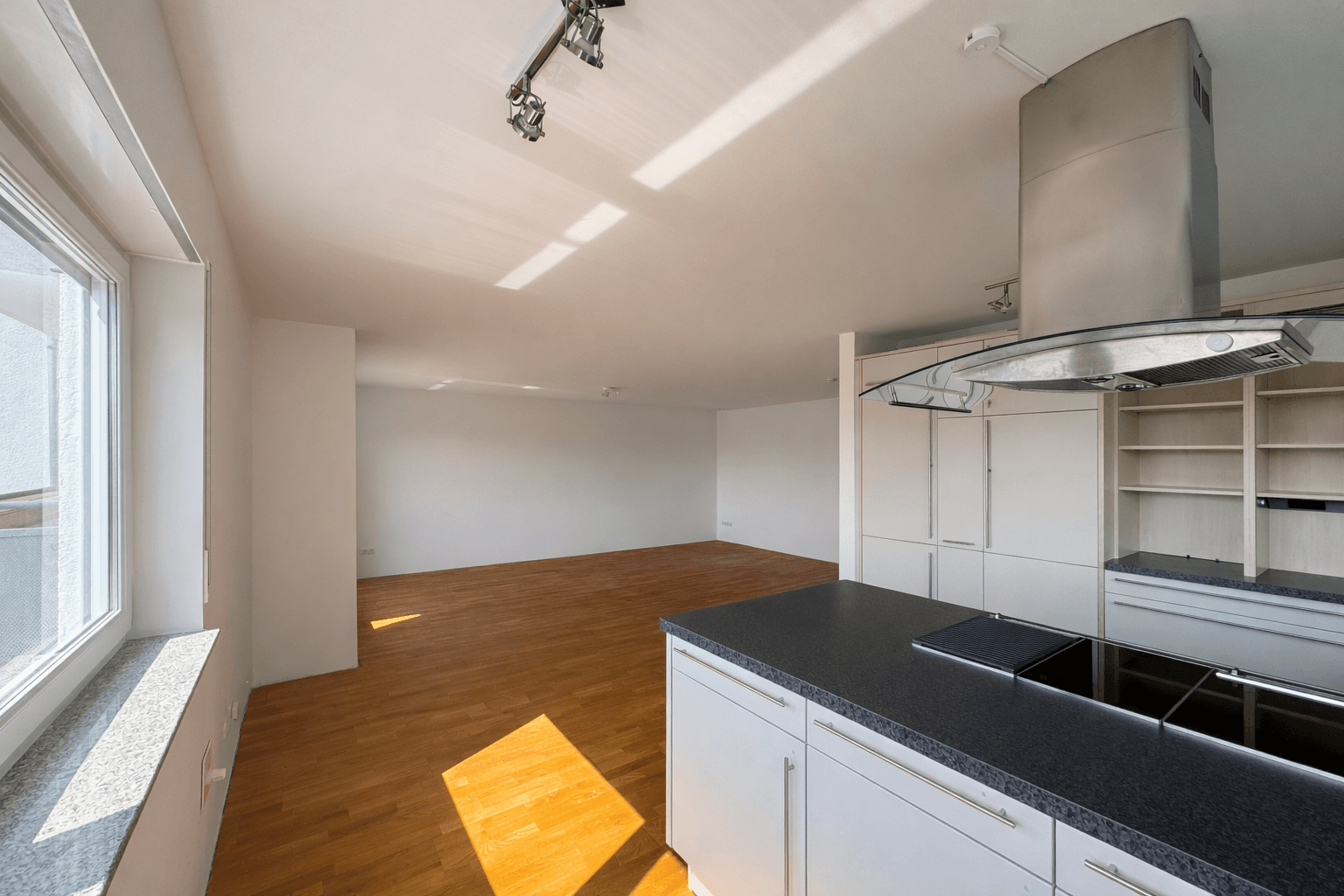 Prodej bytu 3+1 98 m², Savoyenring 10, Mörfelden-Walldorf, Hessen Prodej bytu 3+1 98 m², Savoyenring 10, Mörfelden-Walldorf, Hessen