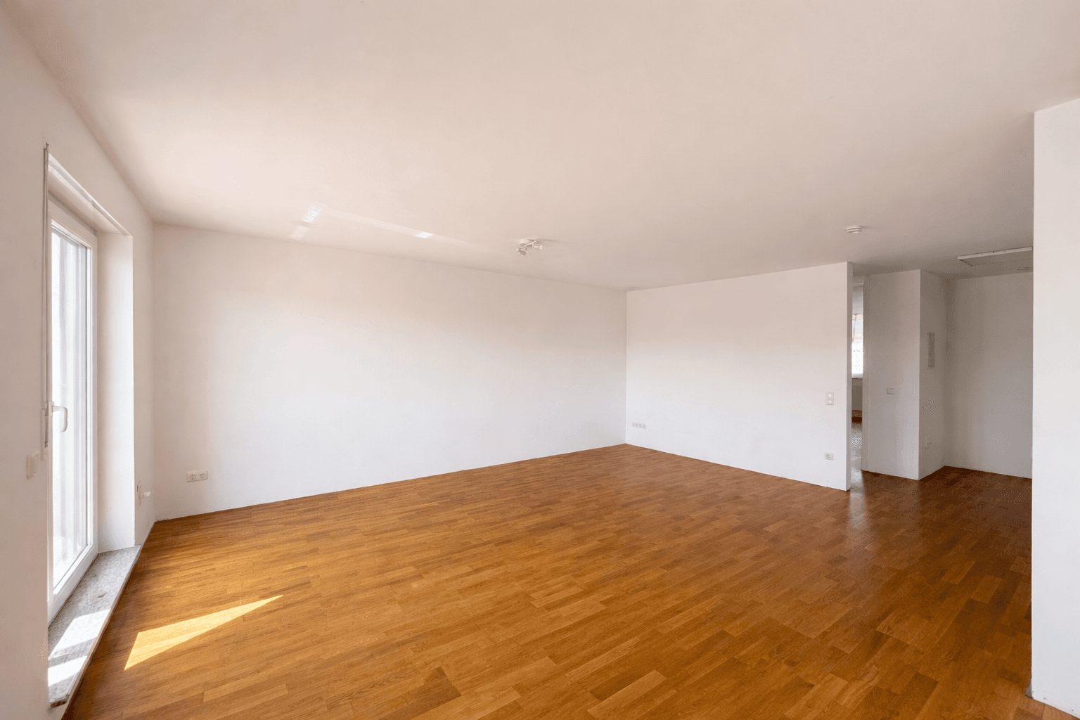 Prodej bytu 3+1 98 m², Savoyenring 10, Mörfelden-Walldorf, Hessen Prodej bytu 3+1 98 m², Savoyenring 10, Mörfelden-Walldorf, Hessen