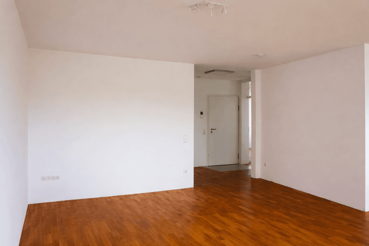 Prodej bytu 3+1 98 m², Savoyenring 10, Mörfelden-Walldorf, Hessen Prodej bytu 3+1 98 m², Savoyenring 10, Mörfelden-Walldorf, Hessen