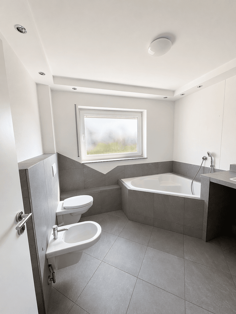 Prodej bytu 3+1 98 m², Savoyenring 10, Mörfelden-Walldorf, Hessen Prodej bytu 3+1 98 m², Savoyenring 10, Mörfelden-Walldorf, Hessen