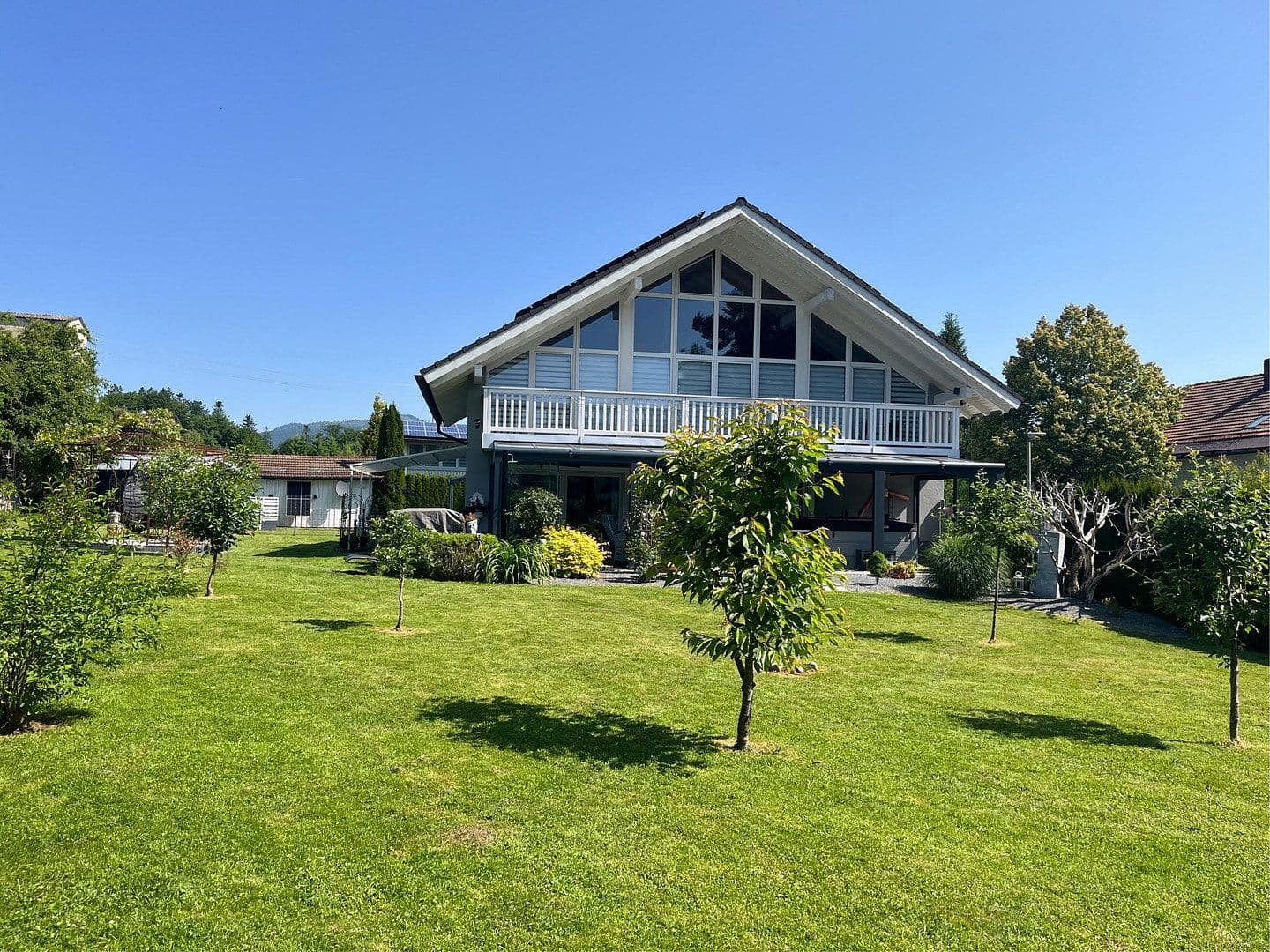 Prodej domu 384 m², pozemek 1.070 m², Sankt Oswald-Riedlhütte, Bavorsko Prodej domu 384 m², pozemek 1.070 m², Sankt Oswald-Riedlhütte, Bavorsko