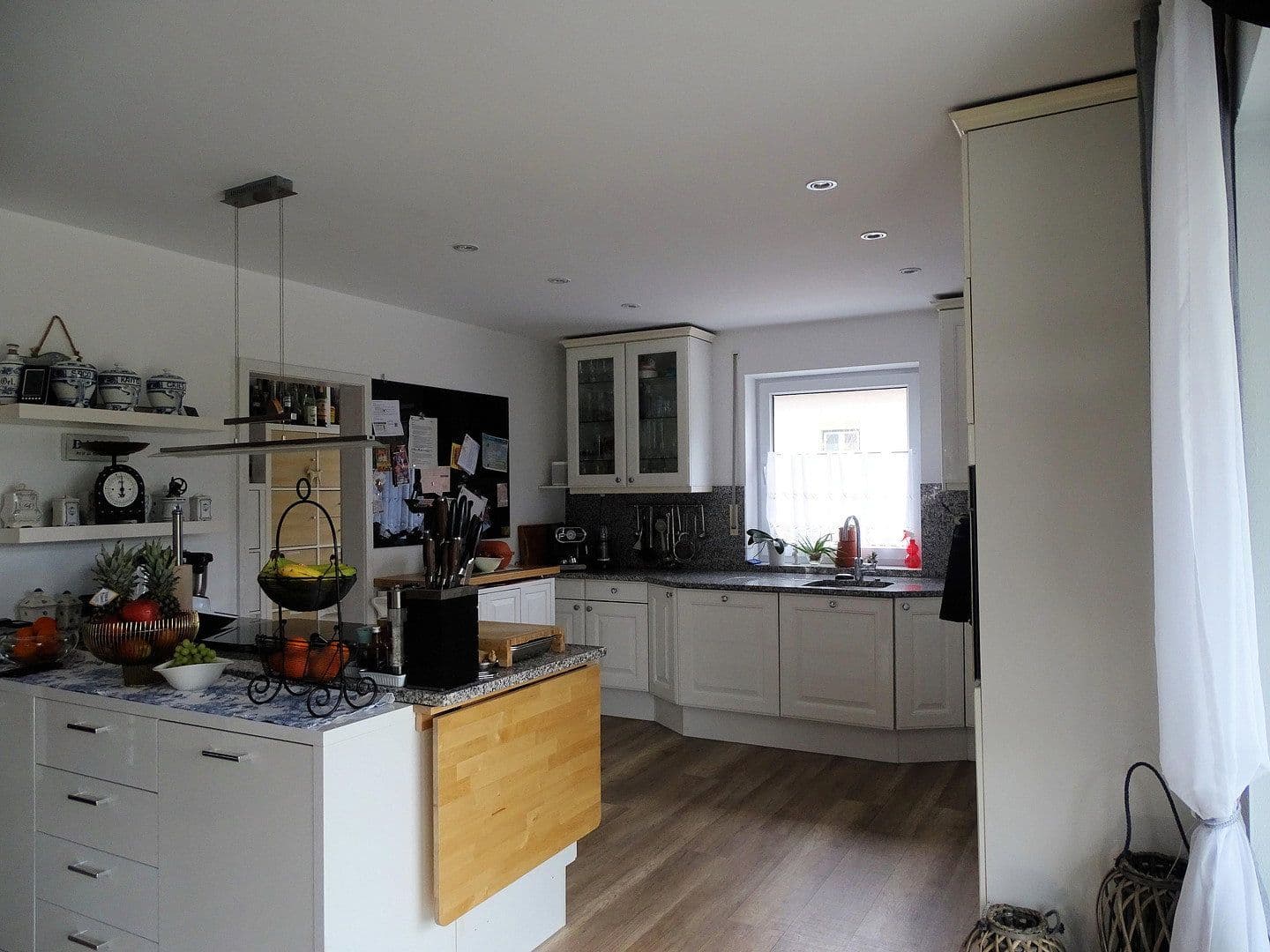 Prodej domu 384 m², pozemek 1.070 m², Sankt Oswald-Riedlhütte, Bavorsko Prodej domu 384 m², pozemek 1.070 m², Sankt Oswald-Riedlhütte, Bavorsko