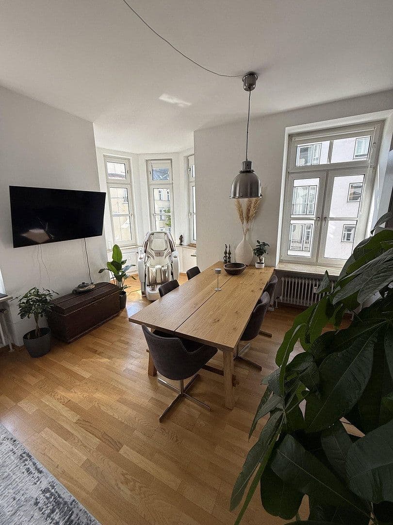 Pronájem bytu 2+1 70 m², Wilhelmstrasse, München, Bavorsko Pronájem bytu 2+1 70 m², Wilhelmstrasse, München, Bavorsko