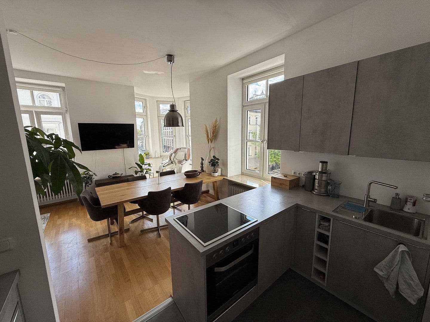 Pronájem bytu 2+1 70 m², Wilhelmstrasse, München, Bavorsko Pronájem bytu 2+1 70 m², Wilhelmstrasse, München, Bavorsko