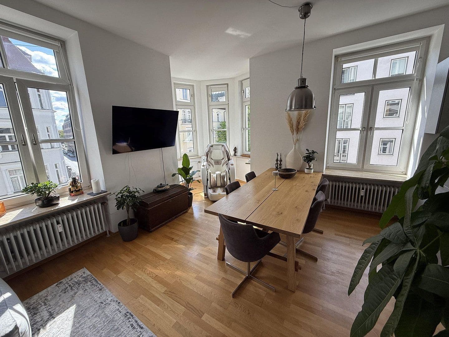 Pronájem bytu 2+1 70 m², Wilhelmstrasse, München, Bavorsko Pronájem bytu 2+1 70 m², Wilhelmstrasse, München, Bavorsko