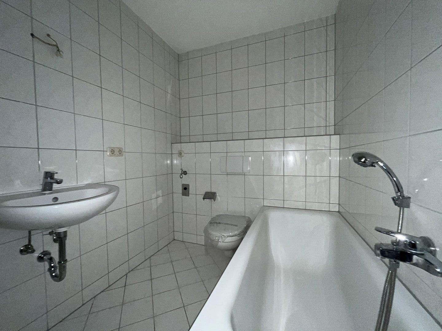 Pronájem bytu 2+1 40 m², Wasserschlossweg 1, Chemnitz, Sasko Pronájem bytu 2+1 40 m², Wasserschlossweg 1, Chemnitz, Sasko