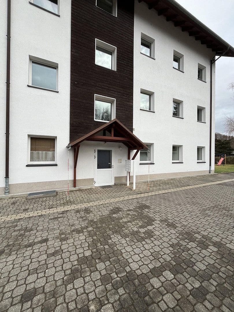 Pronájem bytu 2+1 40 m², Wasserschlossweg 1, Chemnitz, Sasko Pronájem bytu 2+1 40 m², Wasserschlossweg 1, Chemnitz, Sasko