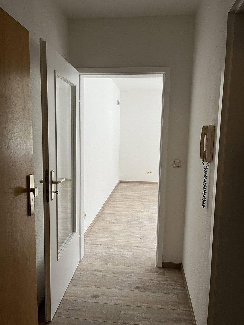 Pronájem bytu 2+1 40 m², Wasserschlossweg 1, Chemnitz, Sasko Pronájem bytu 2+1 40 m², Wasserschlossweg 1, Chemnitz, Sasko