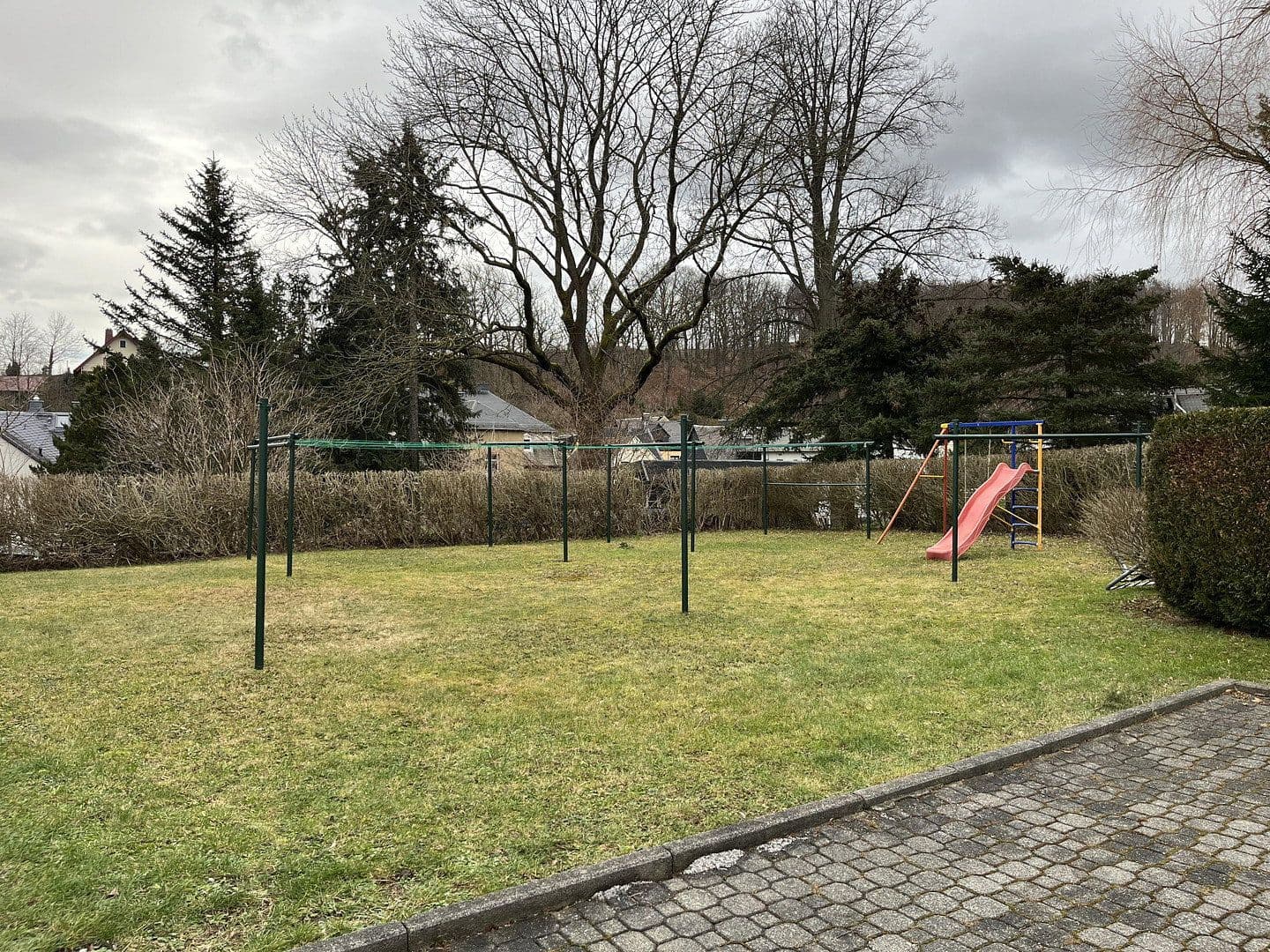 Pronájem bytu 2+1 40 m², Wasserschlossweg 1, Chemnitz, Sasko Pronájem bytu 2+1 40 m², Wasserschlossweg 1, Chemnitz, Sasko