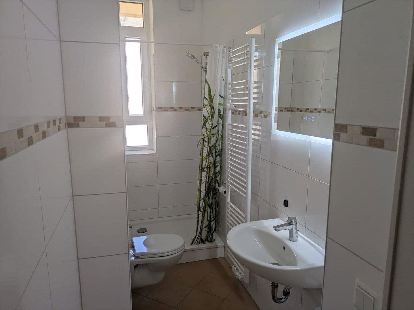 Pronájem bytu 3+1 82 m², Christinenstraße 18, Flensburg, Šlesvicko-Holštýnsko Pronájem bytu 3+1 82 m², Christinenstraße 18, Flensburg, Šlesvicko-Holštýnsko