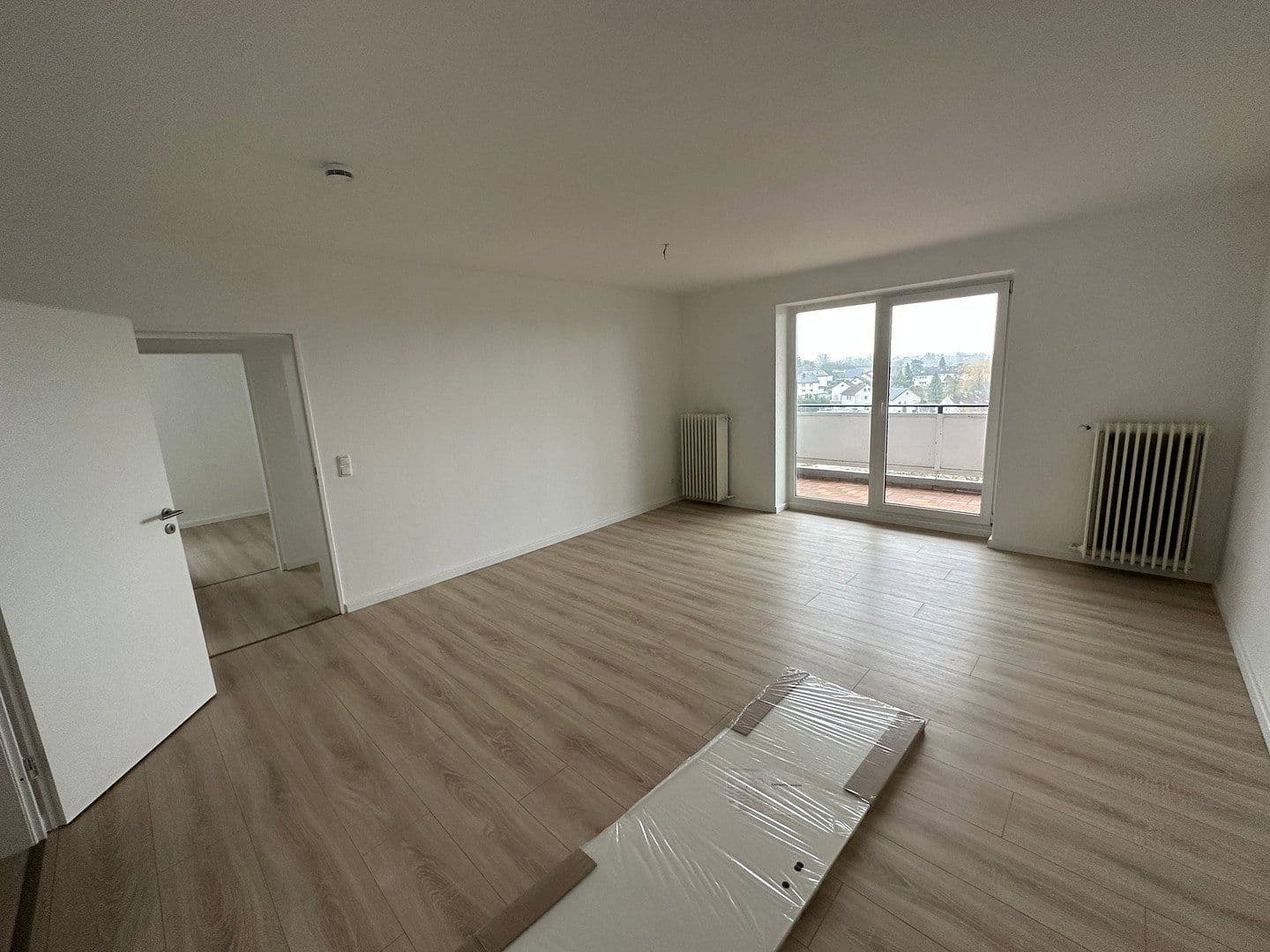 Pronájem bytu 3+1 79 m², Biesterbergweg 9, Lemgo, Severní Porýní-Vestfálsko Pronájem bytu 3+1 79 m², Biesterbergweg 9, Lemgo, Severní Porýní-Vestfálsko