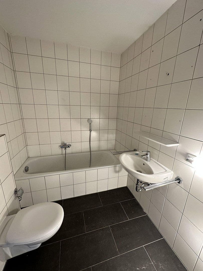 Pronájem bytu 3+1 79 m², Biesterbergweg 9, Lemgo, Severní Porýní-Vestfálsko Pronájem bytu 3+1 79 m², Biesterbergweg 9, Lemgo, Severní Porýní-Vestfálsko