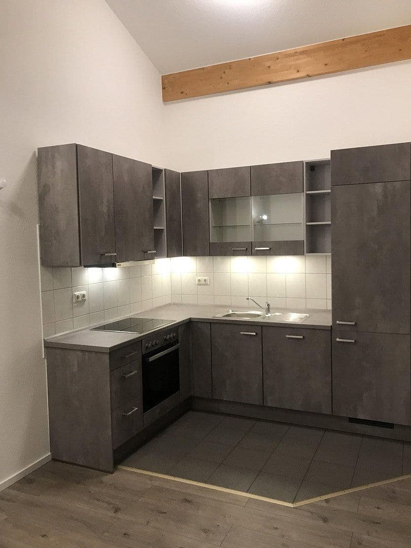 Pronájem bytu 3+1 90 m², Bahnhofstraße 47d, Groß-Bieberau, Hessen Pronájem bytu 3+1 90 m², Bahnhofstraße 47d, Groß-Bieberau, Hessen