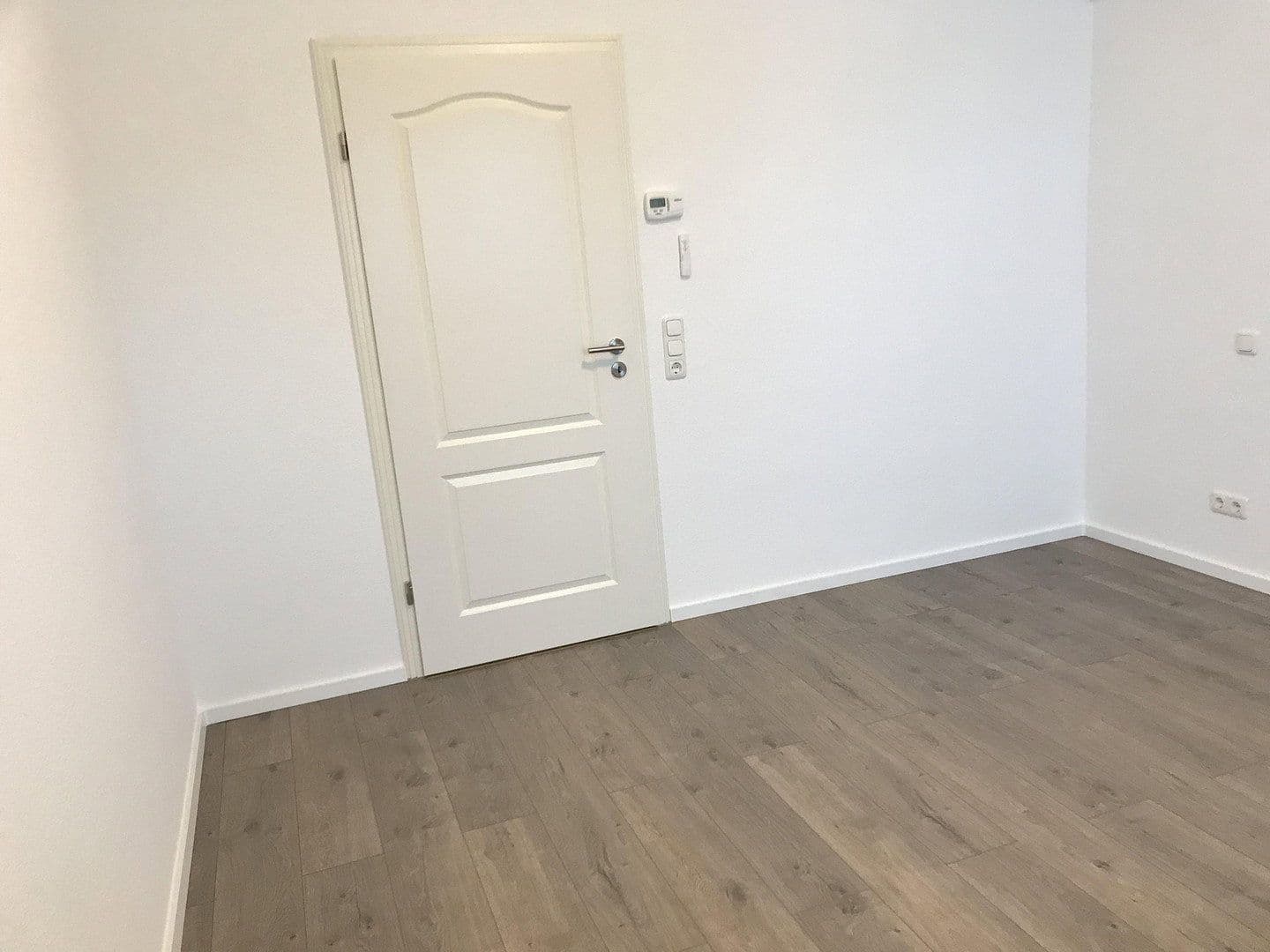 Pronájem bytu 3+1 90 m², Bahnhofstraße 47d, Groß-Bieberau, Hessen Pronájem bytu 3+1 90 m², Bahnhofstraße 47d, Groß-Bieberau, Hessen