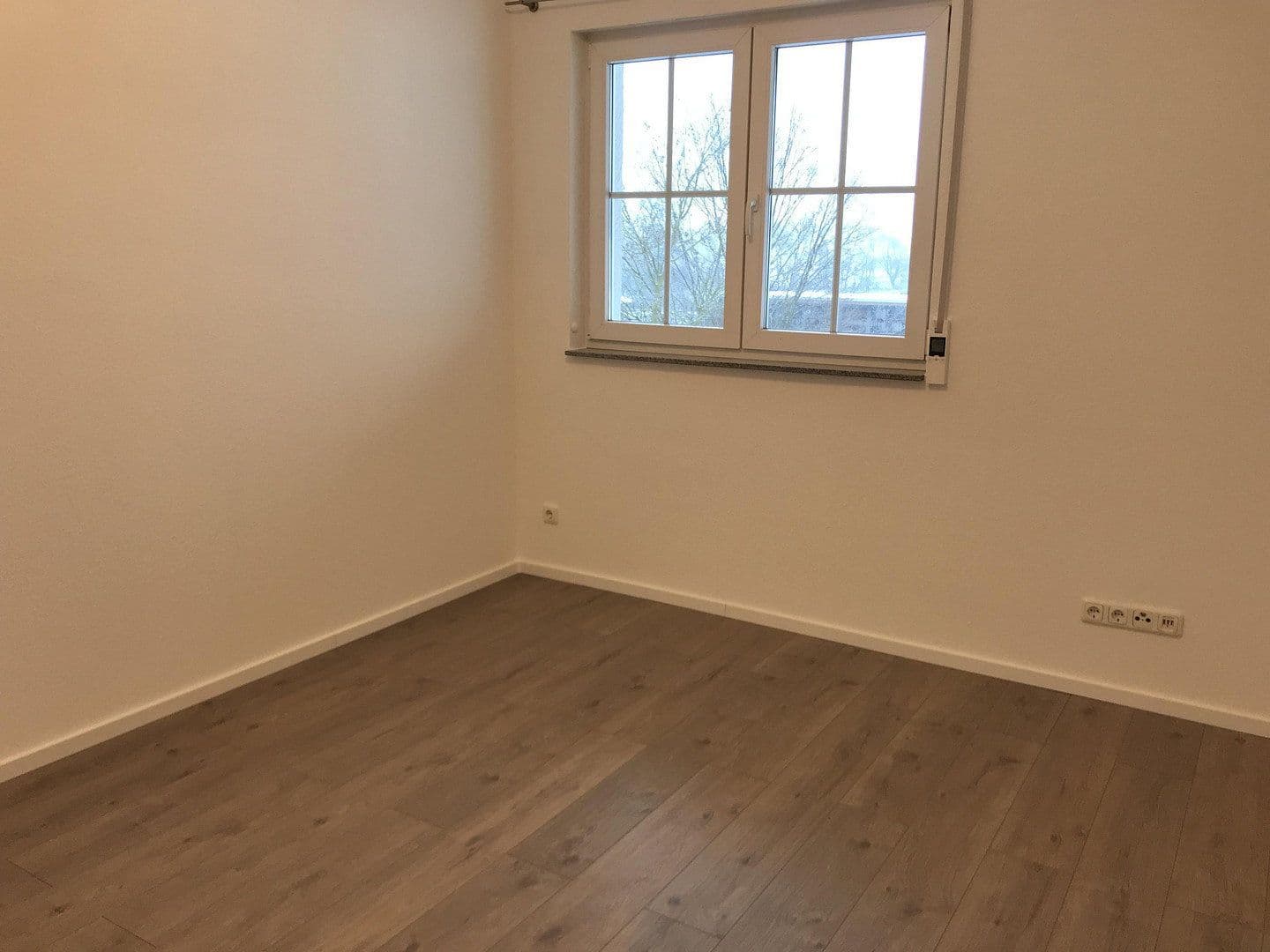 Pronájem bytu 3+1 90 m², Bahnhofstraße 47d, Groß-Bieberau, Hessen Pronájem bytu 3+1 90 m², Bahnhofstraße 47d, Groß-Bieberau, Hessen
