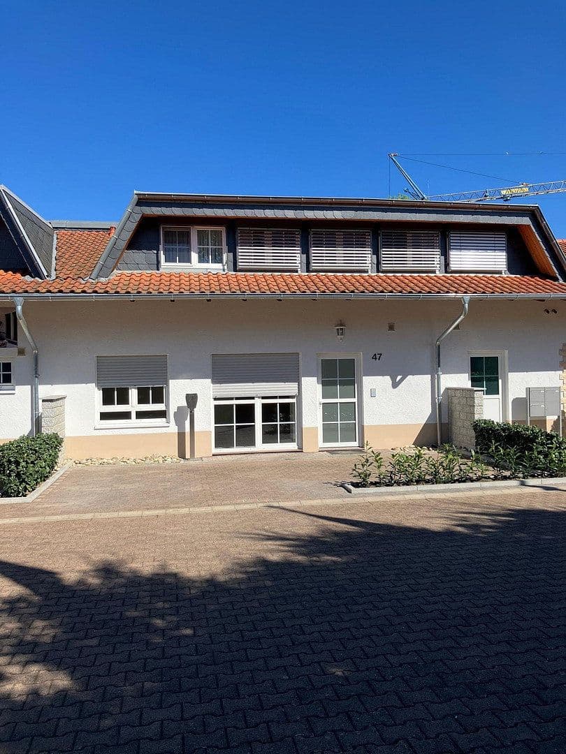 Pronájem bytu 3+1 90 m², Bahnhofstraße 47, Groß-Bieberau, Hessen Pronájem bytu 3+1 90 m², Bahnhofstraße 47, Groß-Bieberau, Hessen