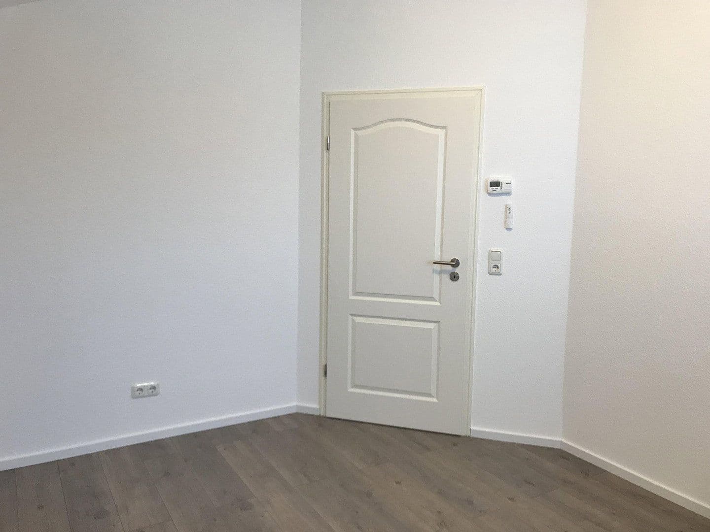 Pronájem bytu 3+1 90 m², Bahnhofstraße 47d, Groß-Bieberau, Hessen Pronájem bytu 3+1 90 m², Bahnhofstraße 47d, Groß-Bieberau, Hessen