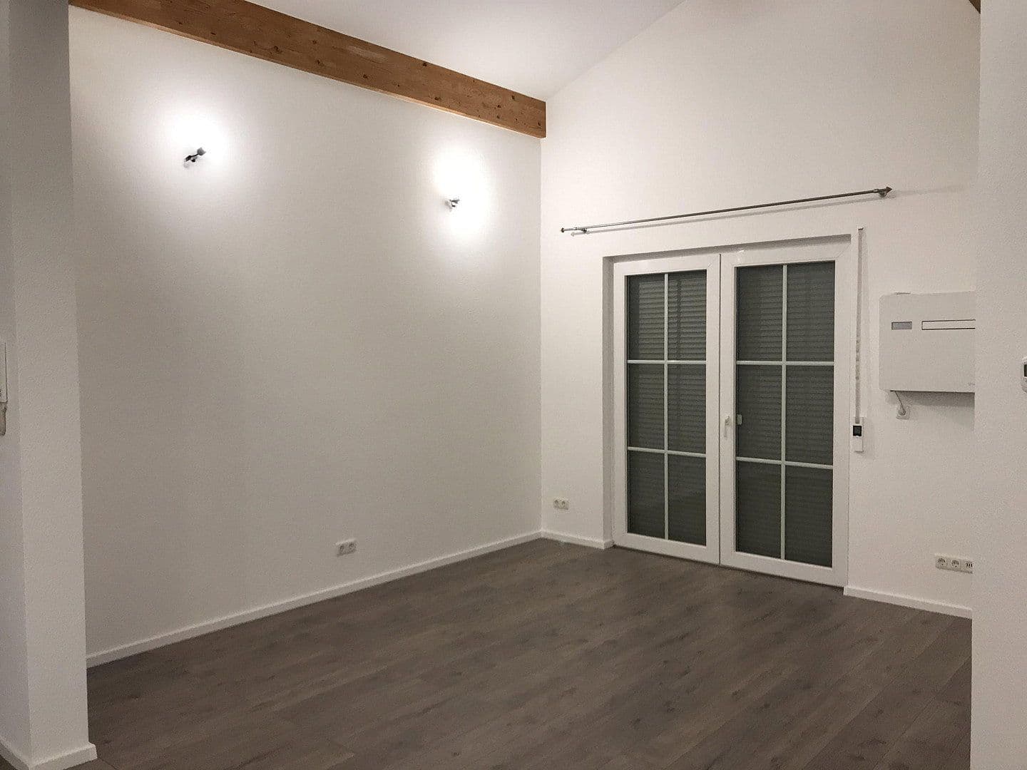 Pronájem bytu 3+1 90 m², Bahnhofstraße 47d, Groß-Bieberau, Hessen Pronájem bytu 3+1 90 m², Bahnhofstraße 47d, Groß-Bieberau, Hessen