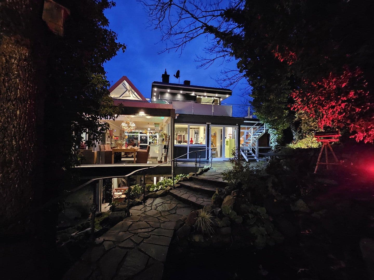 Prodej domu 206 m², pozemek 1.227 m², Westerburg, Porýní-Falc Prodej domu 206 m², pozemek 1.227 m², Westerburg, Porýní-Falc