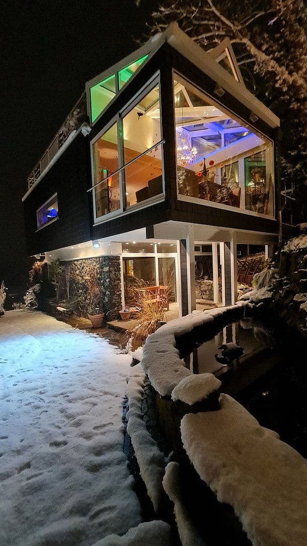 Prodej domu 206 m², pozemek 1.227 m², Westerburg, Porýní-Falc Prodej domu 206 m², pozemek 1.227 m², Westerburg, Porýní-Falc