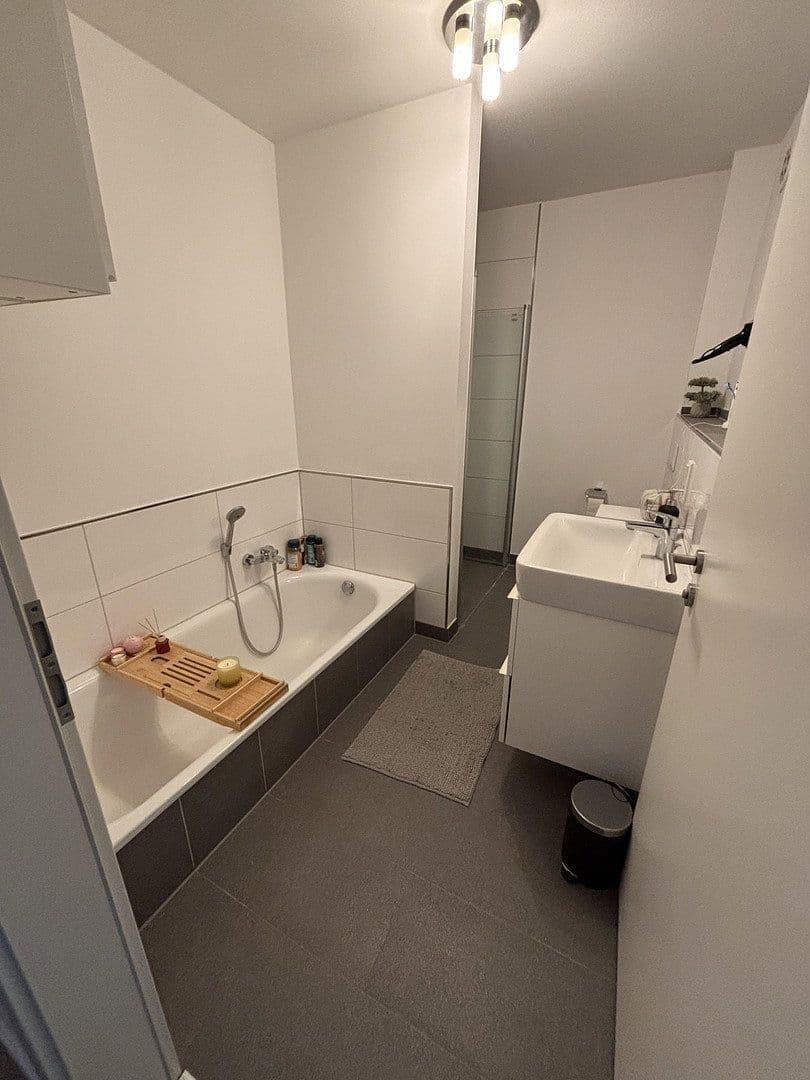 Pronájem bytu 2+kk 92 m², Paderborn, Severní Porýní-Vestfálsko Pronájem bytu 2+kk 92 m², Paderborn, Severní Porýní-Vestfálsko