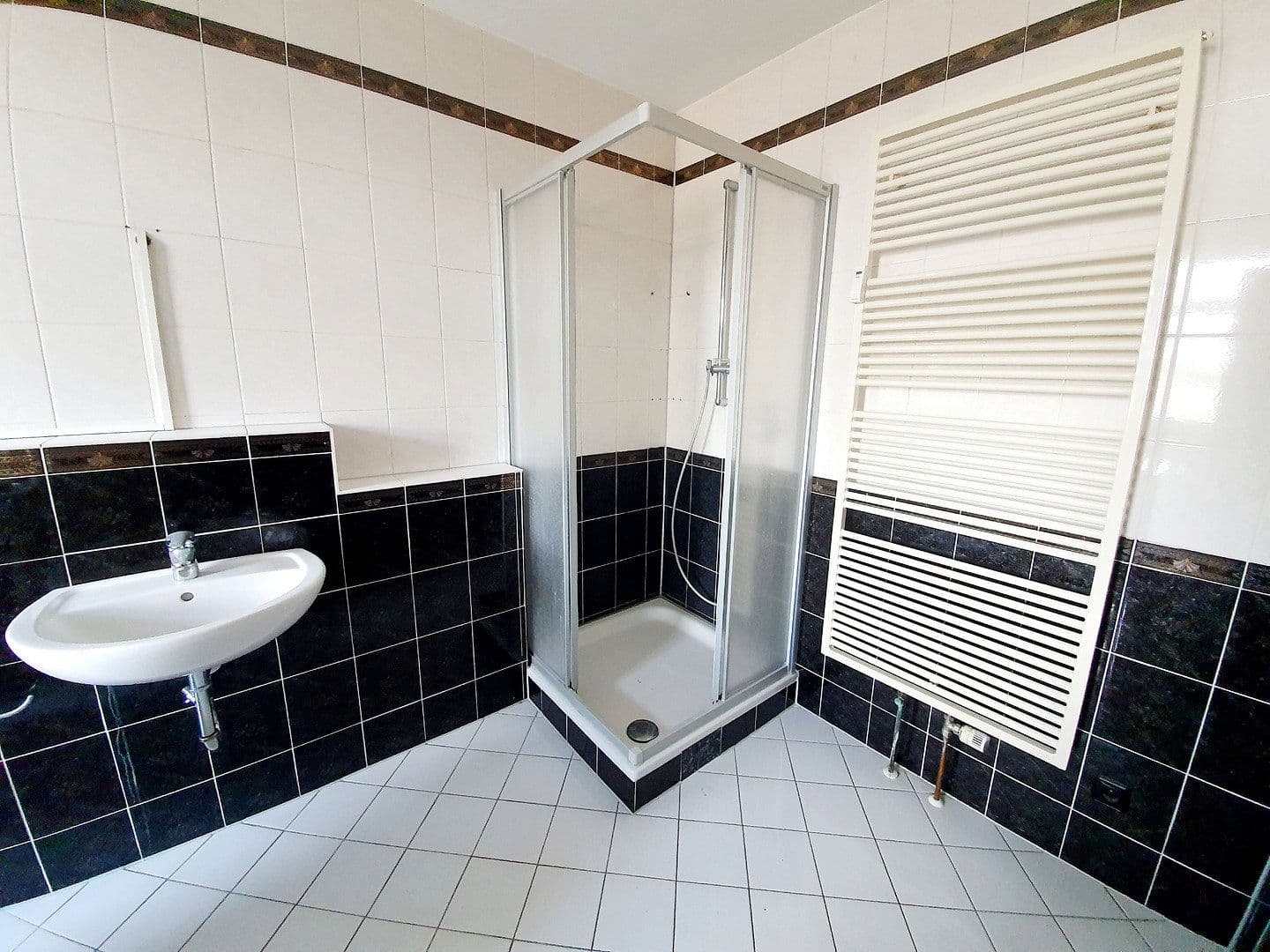 Pronájem bytu 2+1 73 m², Lindenstraße 32, Velten, Braniborsko Pronájem bytu 2+1 73 m², Lindenstraße 32, Velten, Braniborsko