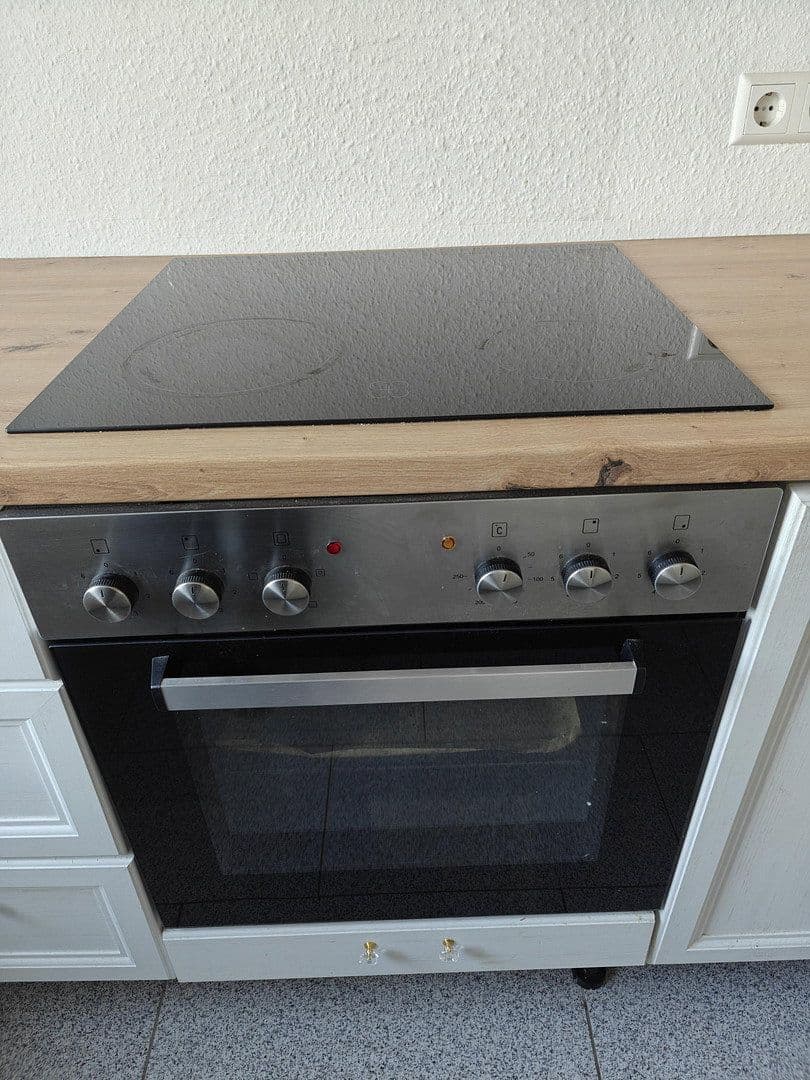 Pronájem bytu 2+1 73 m², Lindenstraße 32, Velten, Braniborsko Pronájem bytu 2+1 73 m², Lindenstraße 32, Velten, Braniborsko