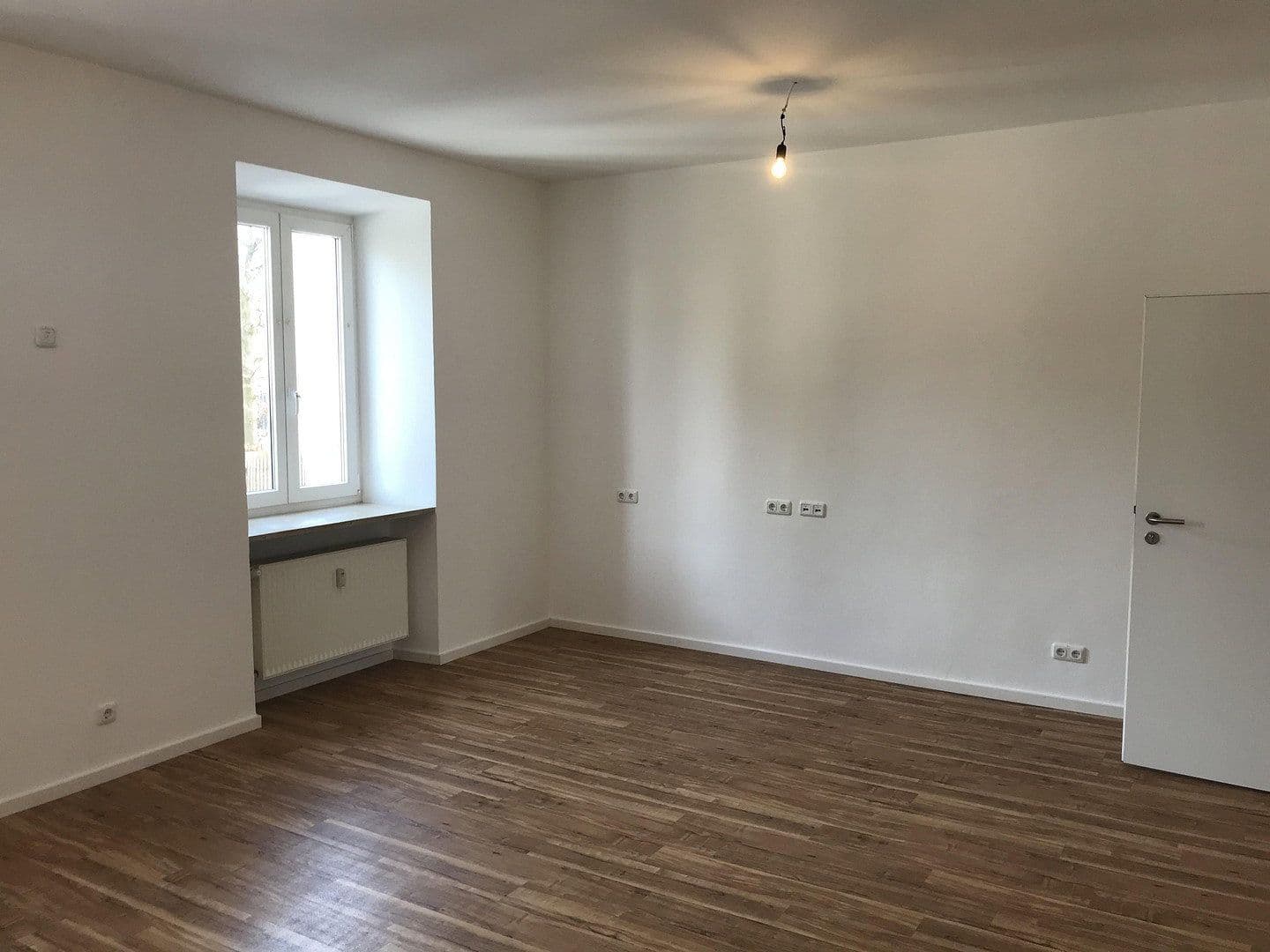 Pronájem kanceláře 145 m², Bahnhofstraße 21, Penzberg, Bavorsko Pronájem kanceláře 145 m², Bahnhofstraße 21, Penzberg, Bavorsko