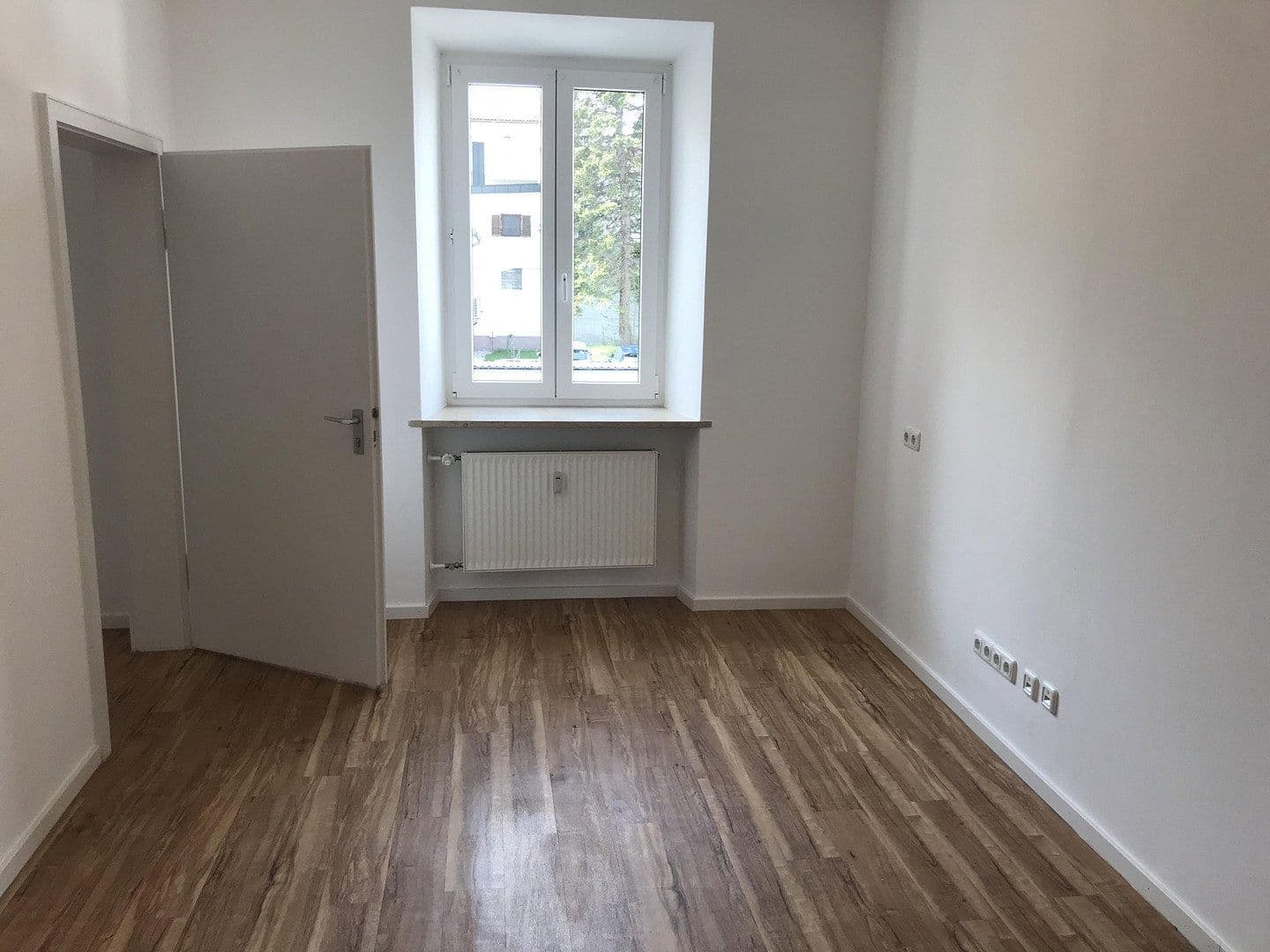 Pronájem kanceláře 145 m², Bahnhofstraße 21, Penzberg, Bavorsko Pronájem kanceláře 145 m², Bahnhofstraße 21, Penzberg, Bavorsko