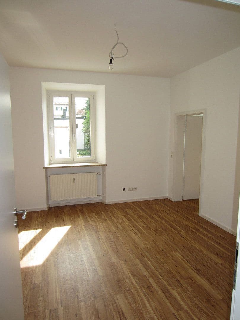 Pronájem kanceláře 145 m², Bahnhofstraße 21, Penzberg, Bavorsko Pronájem kanceláře 145 m², Bahnhofstraße 21, Penzberg, Bavorsko