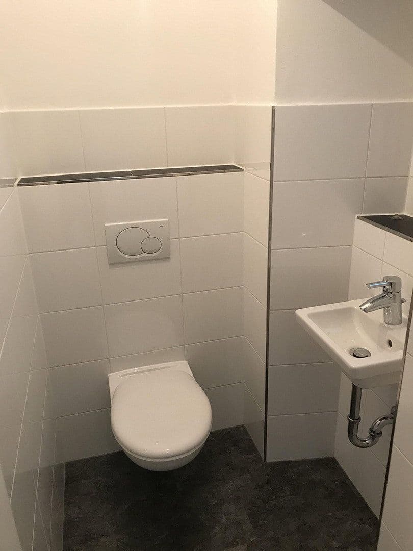 Pronájem kanceláře 145 m², Bahnhofstraße 21, Penzberg, Bavorsko Pronájem kanceláře 145 m², Bahnhofstraße 21, Penzberg, Bavorsko