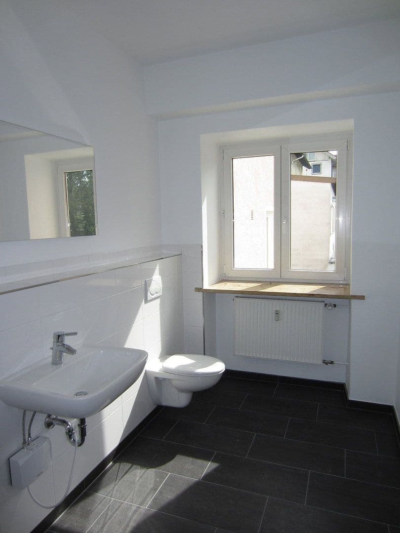 Pronájem kanceláře 145 m², Bahnhofstraße 21, Penzberg, Bavorsko Pronájem kanceláře 145 m², Bahnhofstraße 21, Penzberg, Bavorsko