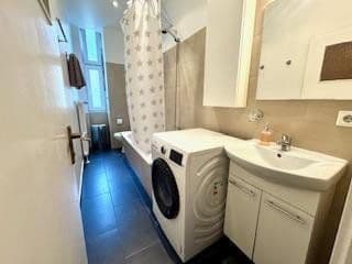 Pronájem bytu 2+1 54 m², Berlin, Berlín Pronájem bytu 2+1 54 m², Berlin, Berlín