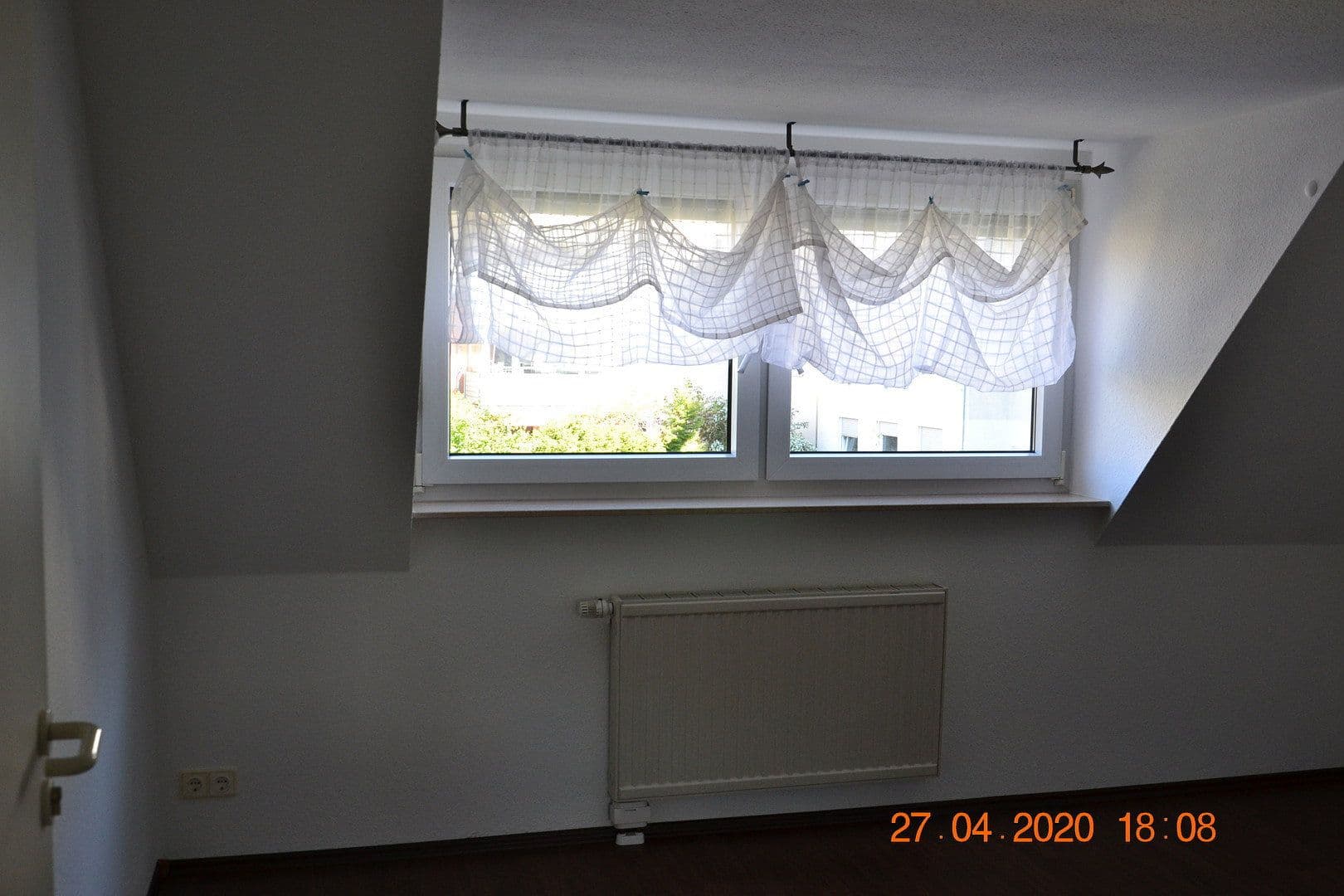 Pronájem bytu 2+1 50 m², Heilbronn, Bádensko-Württembersko Pronájem bytu 2+1 50 m², Heilbronn, Bádensko-Württembersko