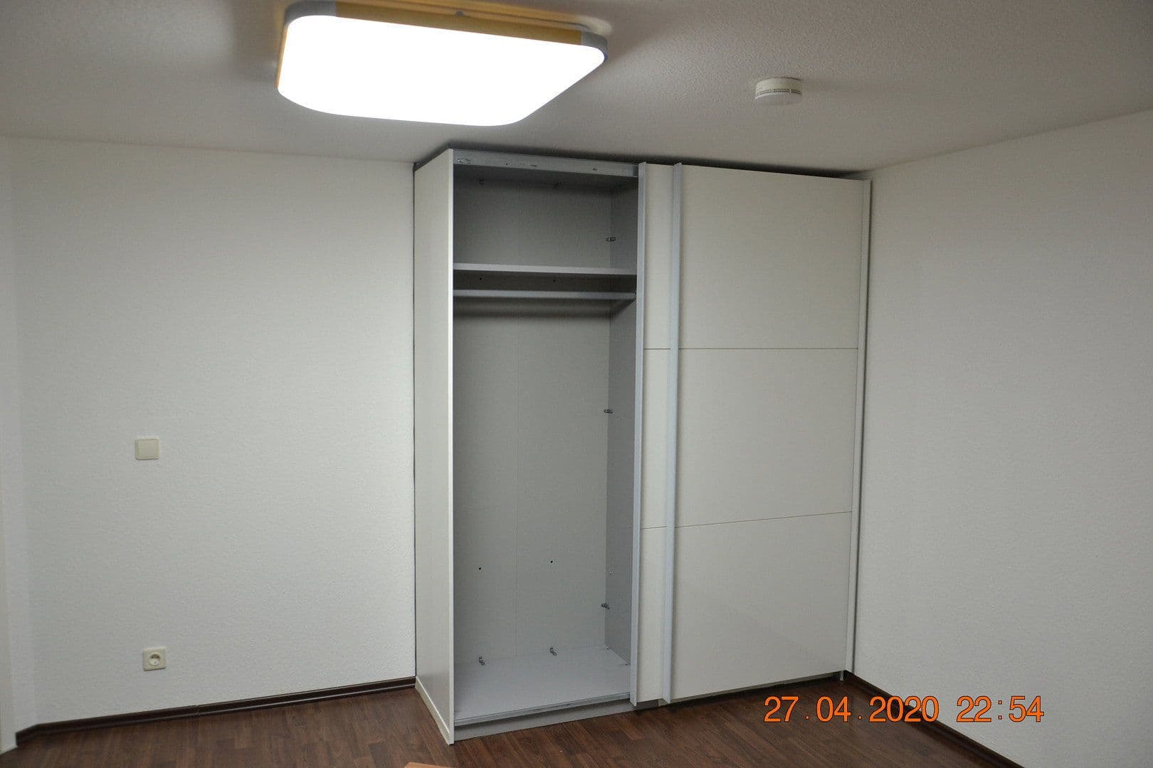 Pronájem bytu 2+1 50 m², Heilbronn, Bádensko-Württembersko Pronájem bytu 2+1 50 m², Heilbronn, Bádensko-Württembersko