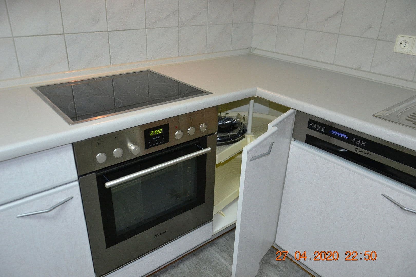 Pronájem bytu 2+1 50 m², Heilbronn, Bádensko-Württembersko Pronájem bytu 2+1 50 m², Heilbronn, Bádensko-Württembersko