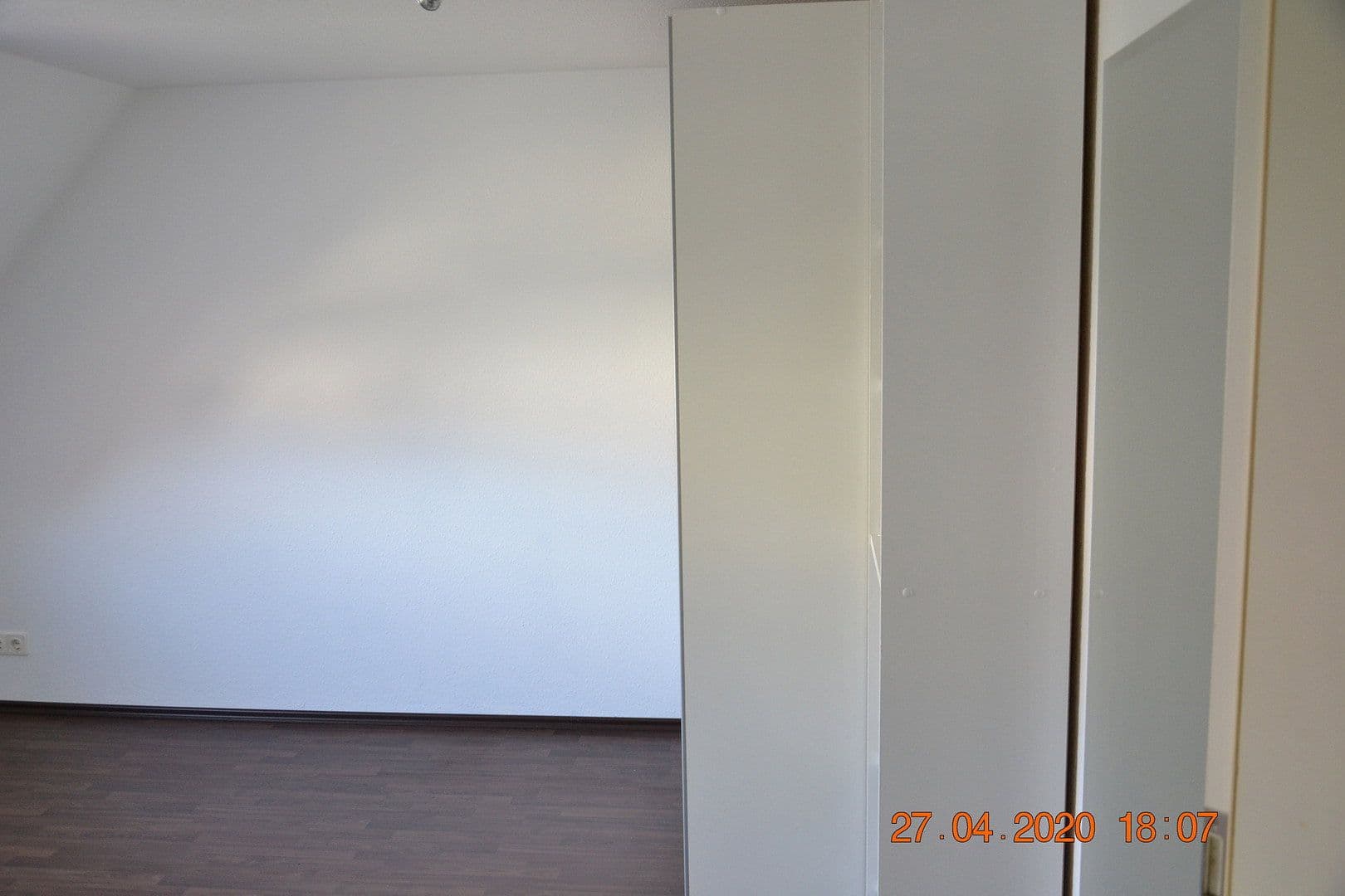 Pronájem bytu 2+1 50 m², Heilbronn, Bádensko-Württembersko Pronájem bytu 2+1 50 m², Heilbronn, Bádensko-Württembersko