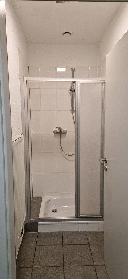 Pronájem nebytového prostoru 1.999 m², Mittelweg 4, Großostheim, Bavorsko Pronájem nebytového prostoru 1.999 m², Mittelweg 4, Großostheim, Bavorsko