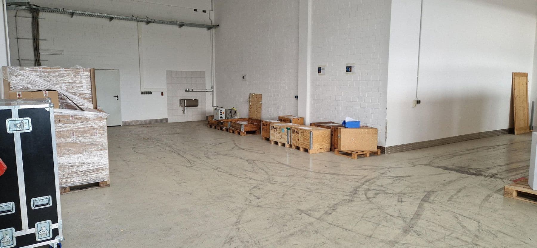 Pronájem nebytového prostoru 1.999 m², Mittelweg 4, Großostheim, Bavorsko Pronájem nebytového prostoru 1.999 m², Mittelweg 4, Großostheim, Bavorsko