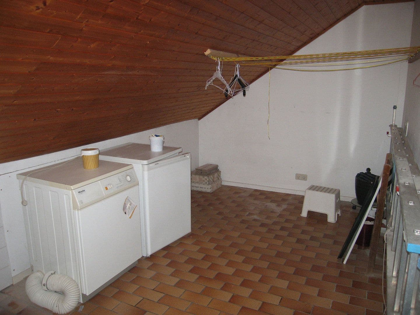 Pronájem bytu 3+1 88 m², Bickenbach, Hessen Pronájem bytu 3+1 88 m², Bickenbach, Hessen