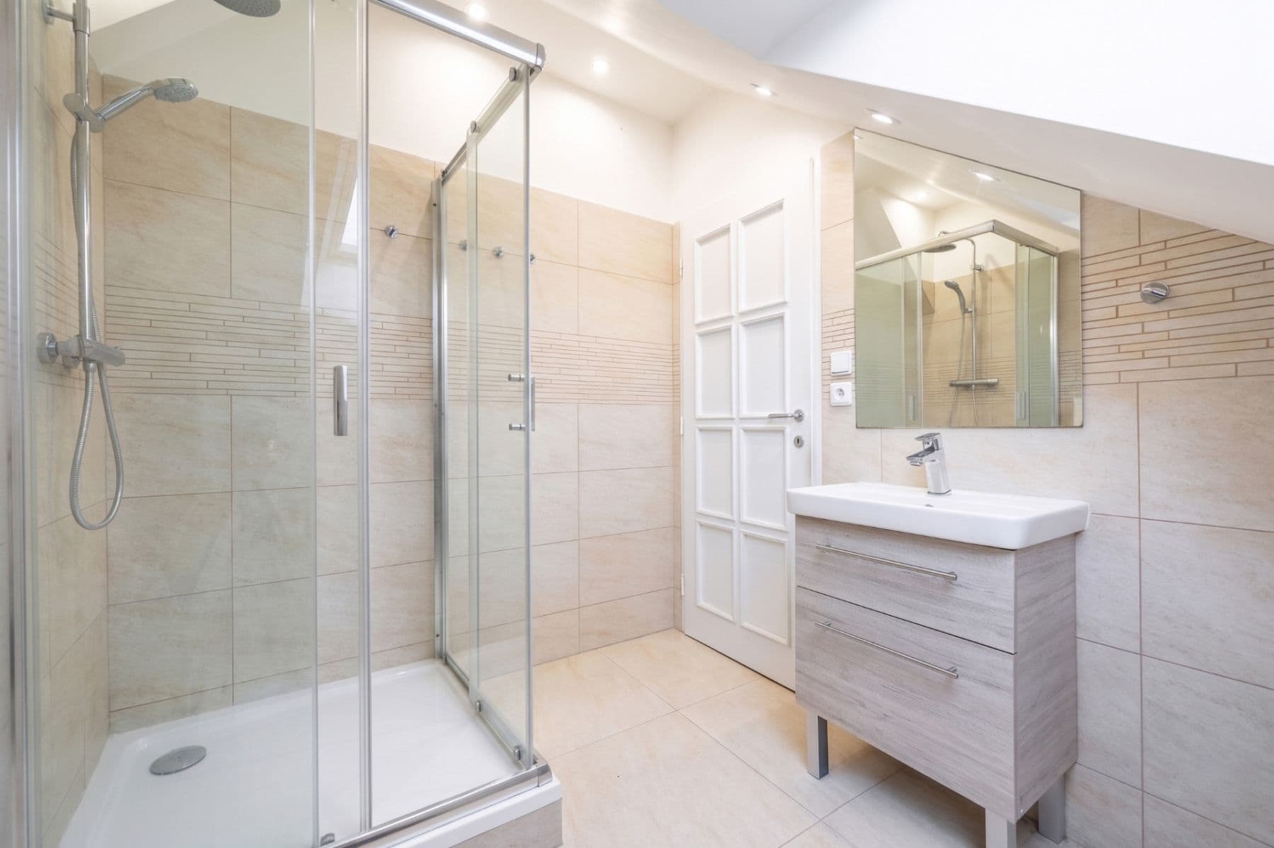 Prodej bytu 4+kk 175 m², Amurská, Praha, Praha Prodej bytu 4+kk 175 m², Amurská, Praha, Praha