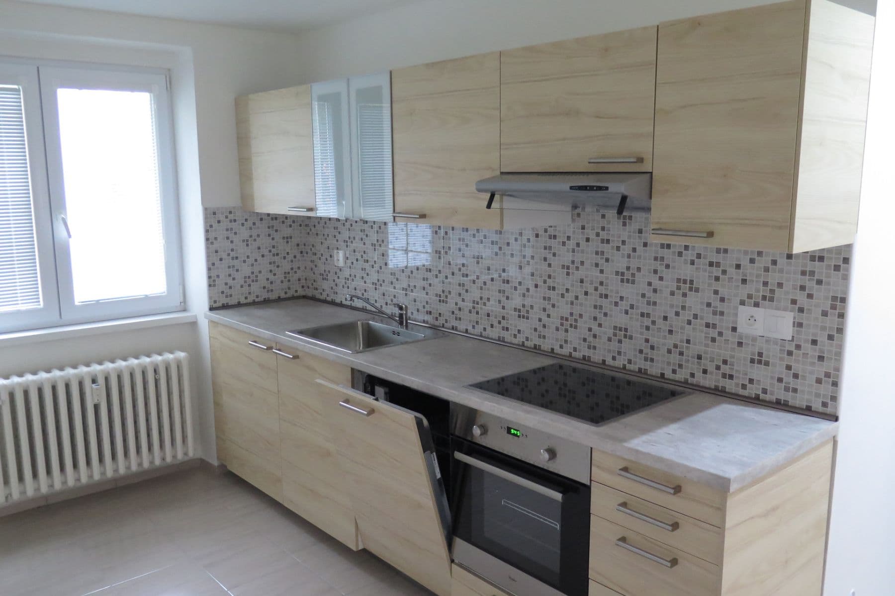 Pronájem bytu 3+1 76 m², Kochova, Chomutov, Ústecký kraj Pronájem bytu 3+1 76 m², Kochova, Chomutov, Ústecký kraj
